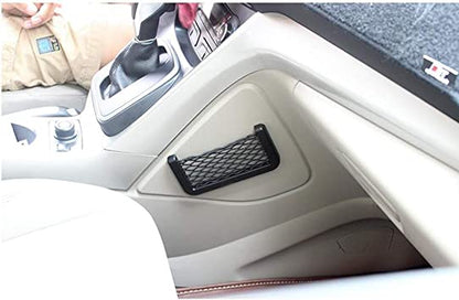 4 poches pour ranger les clés ou les factures pour garder votre voiture organisée